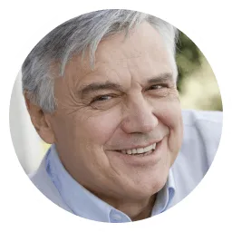 GLPro user John from Illinois showing his transformation and improved health control using the 6-bottle package.